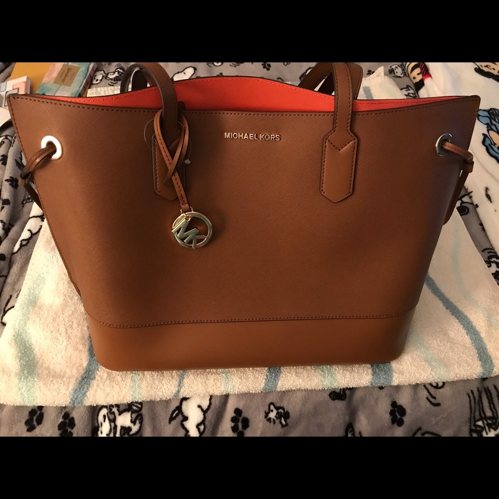 Michael Kors Large Trista leather drawstring tote